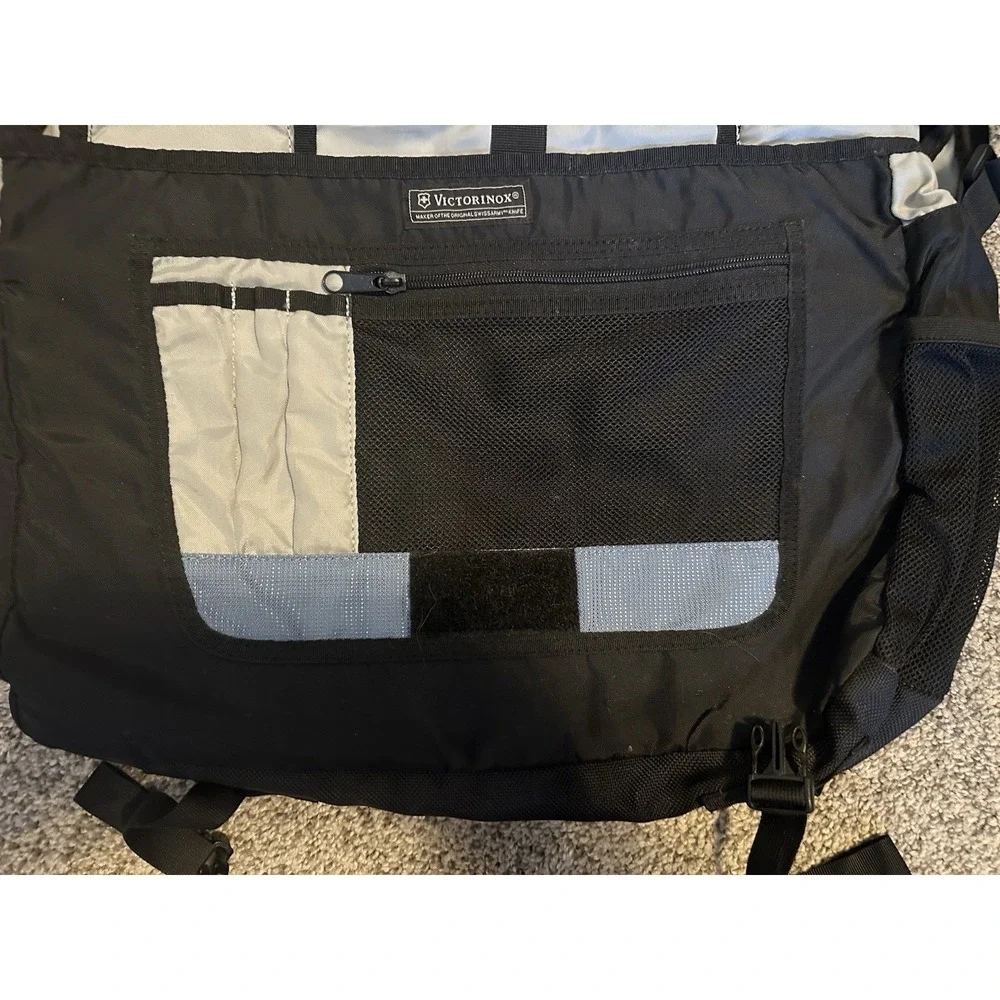 Victorinox Swiss Army Messenger Shoulder Bag Black/Blue Laptop Adjustable Straps